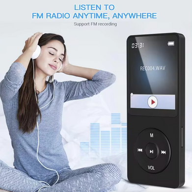 MP3 плеер 01B 32Gb с ЖК-дисплеем, встроенным динамиком, FM радио и диктофоном